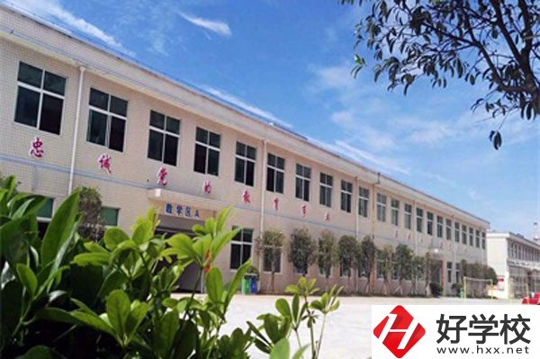長沙銀河中等職業(yè)學(xué)校環(huán)境怎么樣？就業(yè)前景如何？