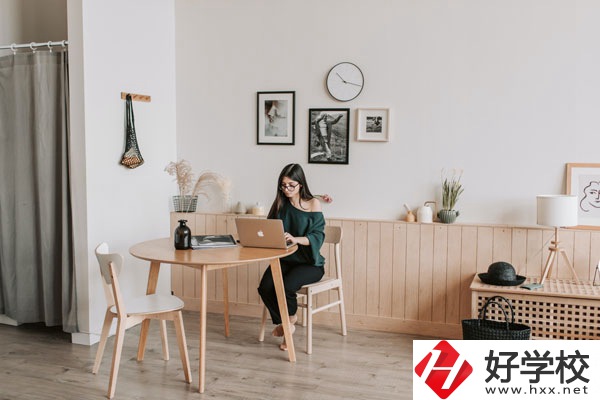 常寧市職業(yè)中等專業(yè)學(xué)校是公辦的嗎？專業(yè)好不好？