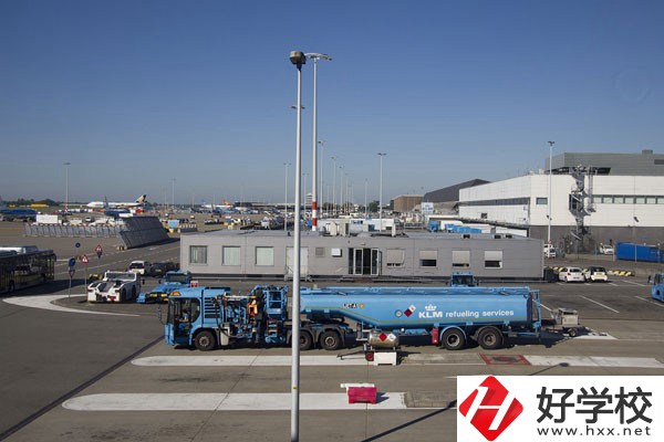 湖南華航鐵路科技技工學(xué)校校園管理如何？