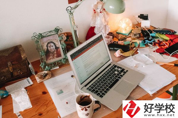 宜章縣中等職業(yè)技術(shù)學(xué)校好不好？讀了有出息嗎？