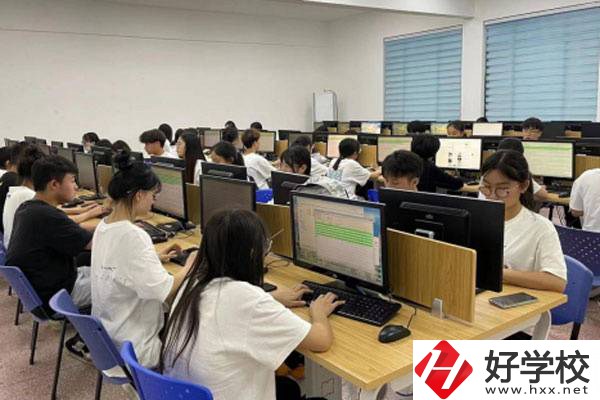 長沙幼兒師范高等?？茖W(xué)校實(shí)訓(xùn)室