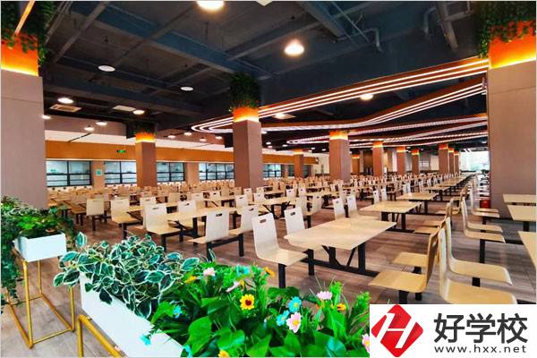 湖南華科技工學(xué)校好不好？地址在哪？