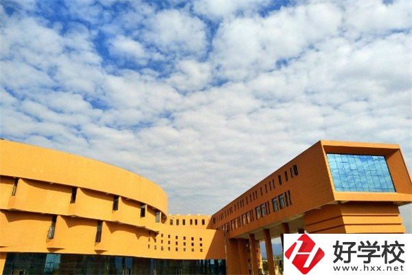 懷化有沒有五年制大專？可以學(xué)哪些專業(yè)？