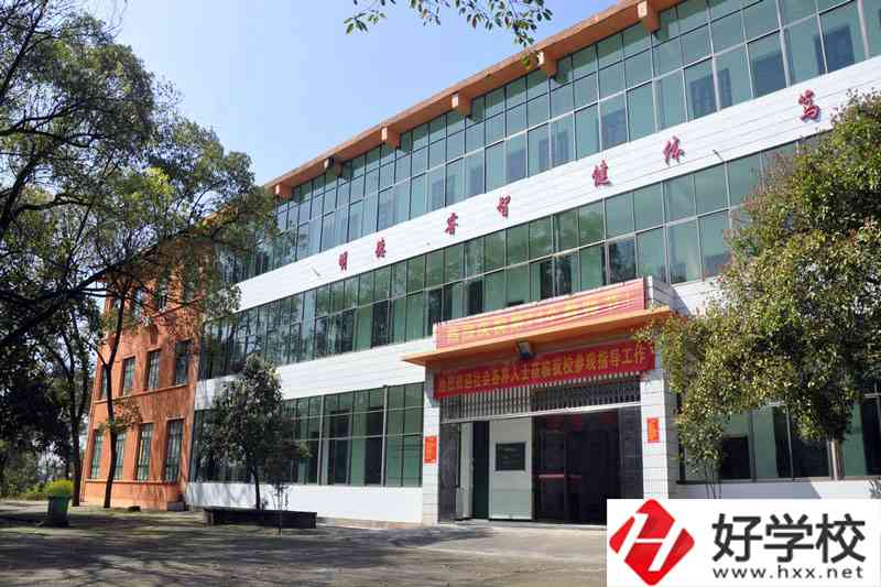 衡陽蔡倫科技中等職業(yè)學校有哪些招生專業(yè)？如何收費？