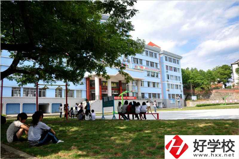 炎陵縣職業(yè)技術學校辦學條件好嗎？有何辦學特色？