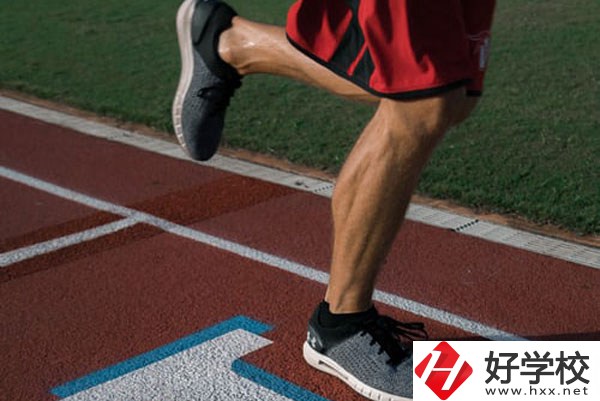 湖南省經(jīng)濟(jì)貿(mào)易職業(yè)中專學(xué)校好不好？宿舍怎么樣？