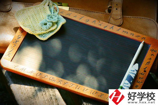 長沙益立中等職業(yè)學(xué)校是公辦還是民辦？辦學(xué)條件怎么樣？
