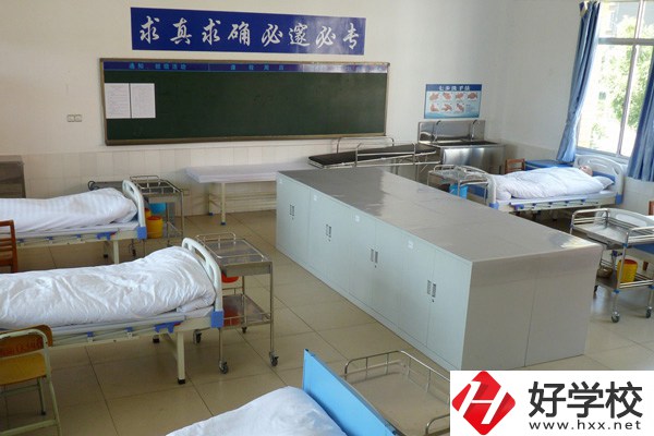 長(zhǎng)沙有哪些中職學(xué)校可以學(xué)護(hù)理專業(yè)？