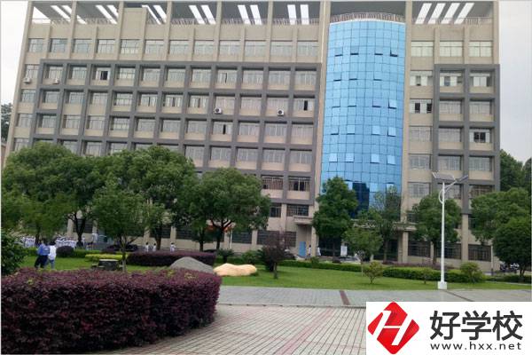 湖南有哪些中專學(xué)?？梢詫W(xué)醫(yī)？有哪些專業(yè)？
