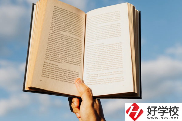 在衡陽想學(xué)廚師？這個學(xué)校不能錯過！