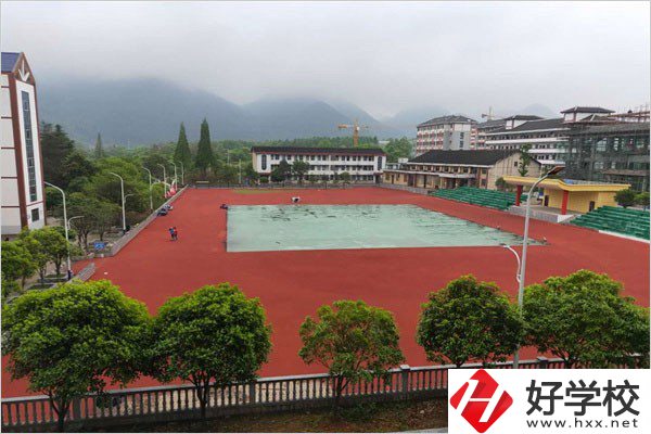 邵陽(yáng)電商中專有哪些？管理如何？