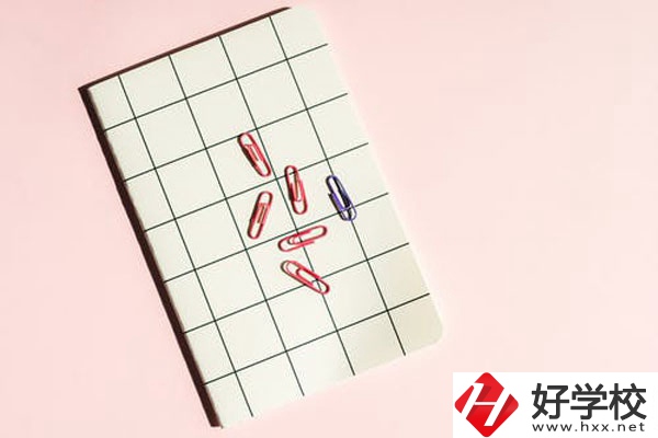 瀘溪縣第一職業(yè)中學(xué)怎么樣？是職高嗎？