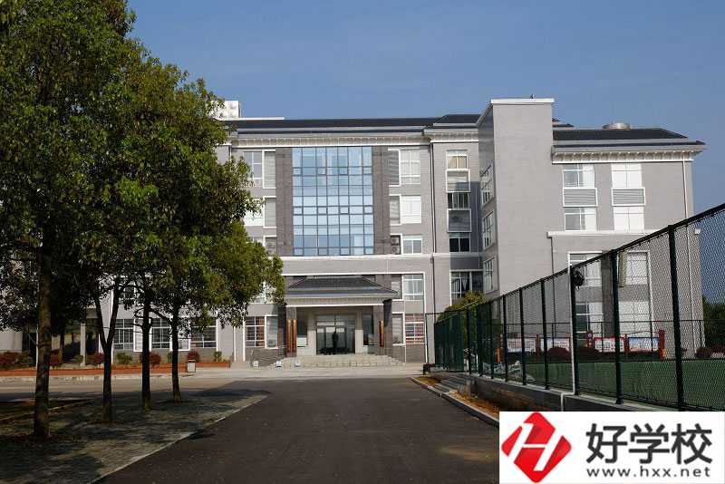 韶山市職業(yè)中專學(xué)校好不好？有哪些招生專業(yè)？