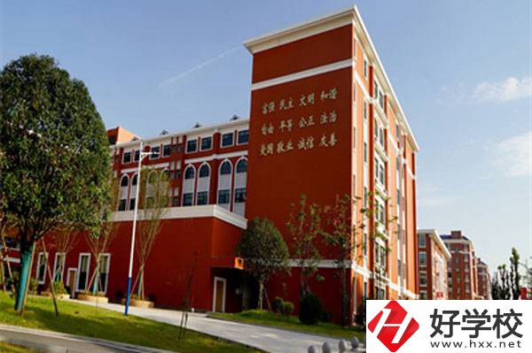 寧鄉(xiāng)的民辦職高有哪些？學費標準是多少？