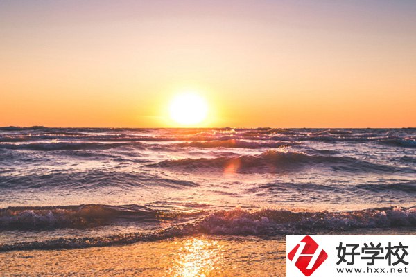 張家界旅游學(xué)校辦學(xué)條件怎么樣？