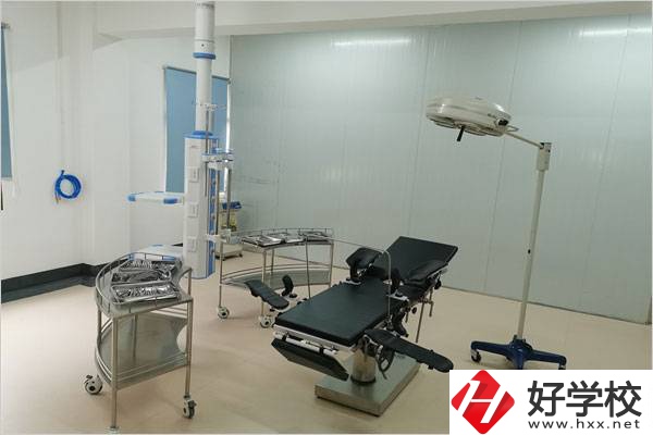 衡陽市瀟湘衛(wèi)生中等專業(yè)學校實訓(xùn)室
