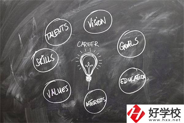 在湖南上職高好還是上技校好？有什么區(qū)別？
