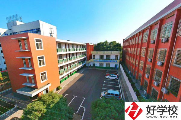 湖南省水利水電建設(shè)工程學(xué)校有哪些專業(yè)？收費(fèi)如何？
