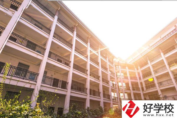 從就業(yè)前景來看，湘西自治州技工學(xué)校是否值得報(bào)考？