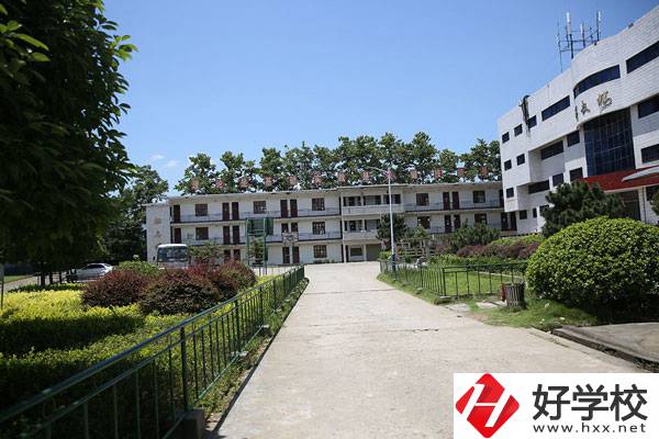 懷化市溆浦有什么中專學(xué)校？辦學(xué)條件如何？