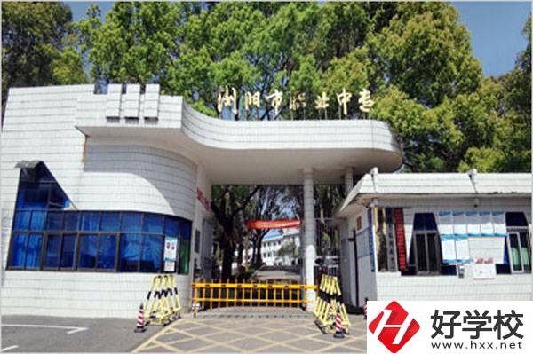 瀏陽職業(yè)中專學校有什么熱門專業(yè)？好找工作嗎？