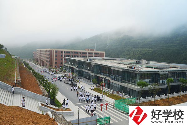 安化縣有幾所職高學校？有什么特色？