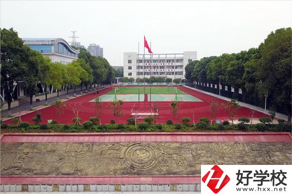 益陽(yáng)市自立職業(yè)技術(shù)學(xué)校有哪些特色專業(yè)？