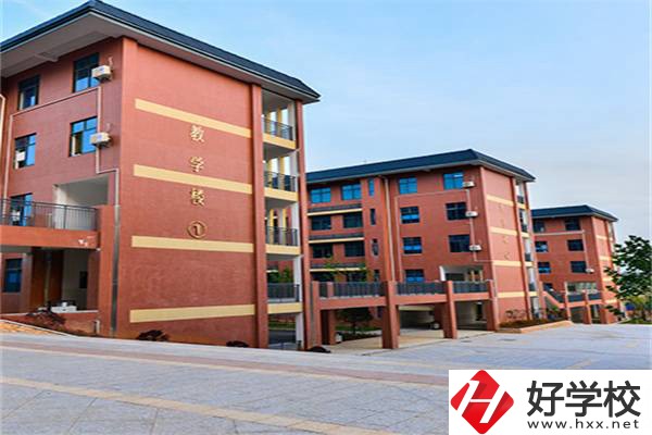 郴州分?jǐn)?shù)低可以讀的公辦中專有哪些？辦學(xué)條件怎么樣？