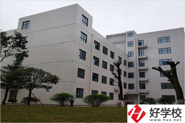 長沙的公辦職校收不收往屆生？有什么報(bào)名條件？