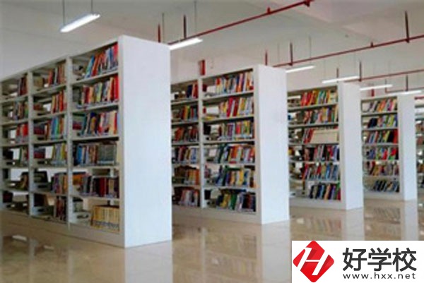湖南省中南藝術(shù)學(xué)校的特色專(zhuān)業(yè)有哪些？