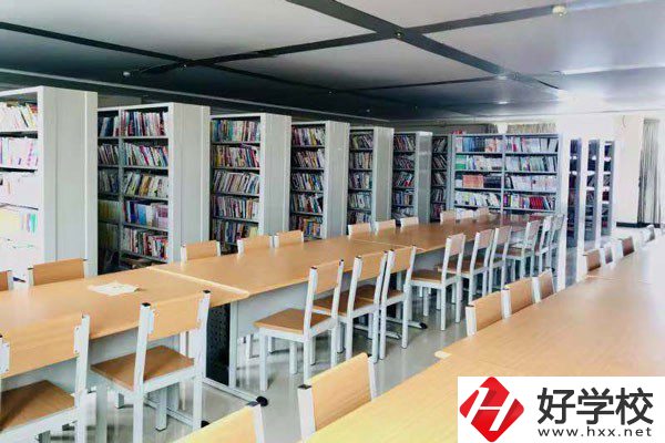 長沙市現(xiàn)代商貿(mào)中等職業(yè)學(xué)校是民辦嗎？師資力量如何？
