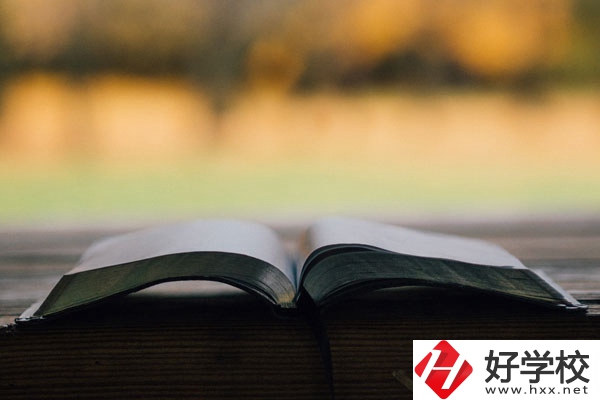 寧遠(yuǎn)縣九峰職業(yè)中專學(xué)校好不好？宿舍怎么樣？