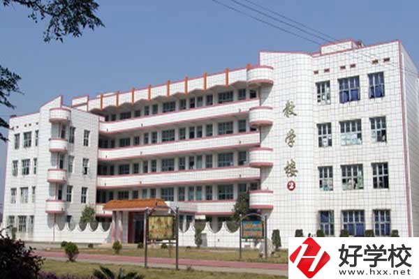 益陽市重點(diǎn)中職學(xué)校實(shí)訓(xùn)條件怎么樣？