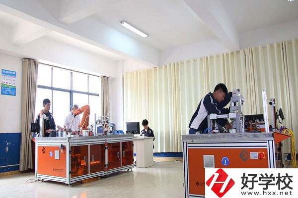 湘潭縣職業(yè)技術(shù)學(xué)校有哪些辦學(xué)特色，招生要求有哪些？
