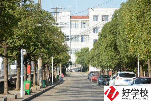 懷化經(jīng)開(kāi)區(qū)有什么職校？開(kāi)設(shè)了哪些專(zhuān)業(yè)？