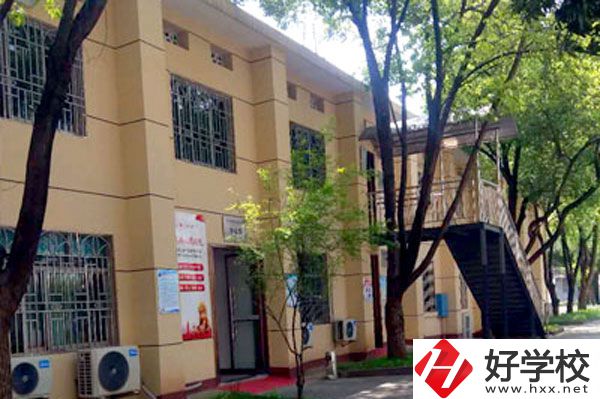 邵陽哪些中專學(xué)校有計算機相關(guān)專業(yè)？
