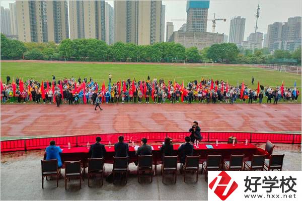 常德桃源縣機電成人中專是公辦還是民辦？就業(yè)率高嗎？