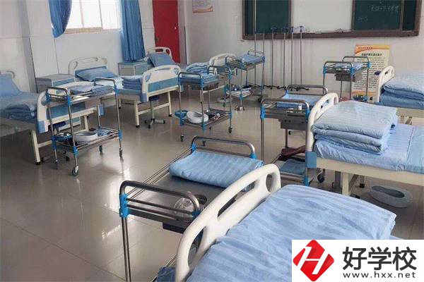 在邵陽(yáng)就讀衛(wèi)校學(xué)什么專業(yè)好？有哪些學(xué)?？梢酝扑]？