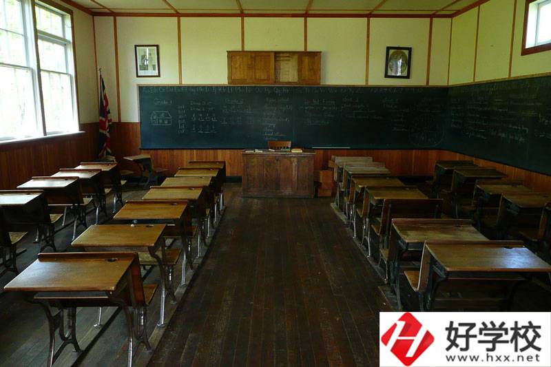 湘西州經(jīng)濟(jì)貿(mào)易學(xué)校是公辦學(xué)校嗎？怎么樣？