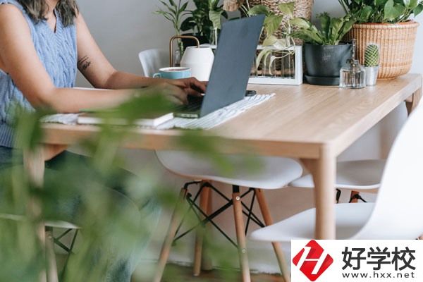衡陽農(nóng)工貿(mào)職業(yè)學(xué)校好不好？宿舍怎么樣？