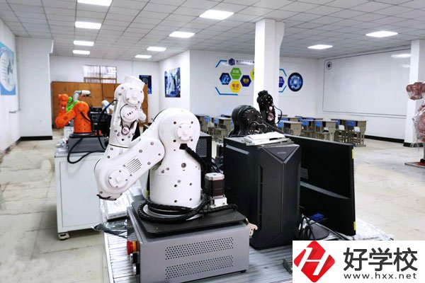 長沙環(huán)球職業(yè)中專有哪些特色專業(yè)？