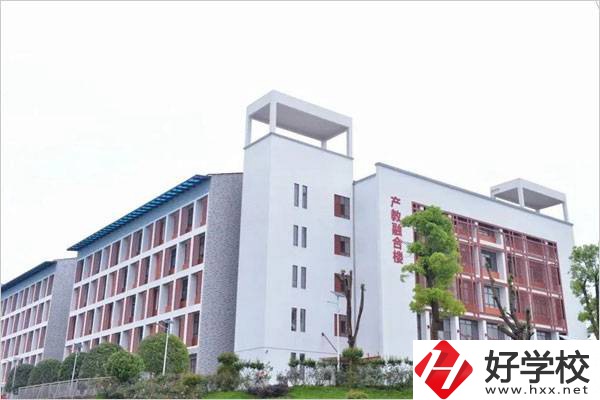 懷化有什么管理比較嚴(yán)格的職校？