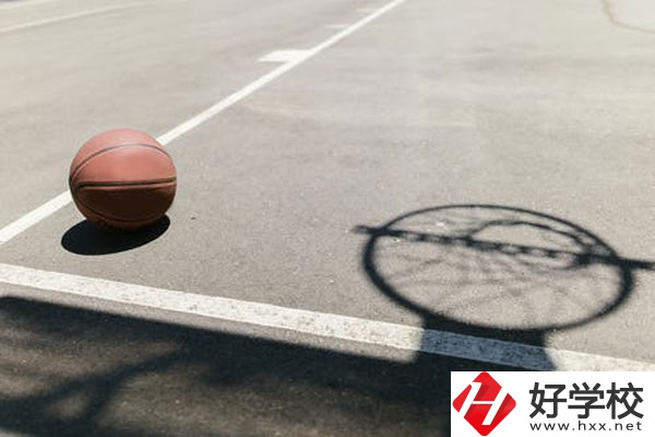 湖南省商業(yè)職業(yè)中等專業(yè)學校怎么樣？宿舍怎么樣？