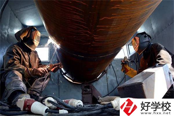 在湖南選擇技校就讀有什么優(yōu)勢？讀技校怎么樣？