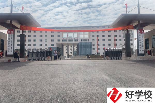 衡陽哪些中職可以學醫(yī)美專業(yè)？專業(yè)就業(yè)前景如何？