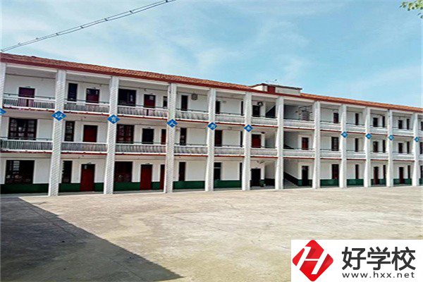 益陽(yáng)最好的民辦技校是哪所？技校讀了有用嗎？