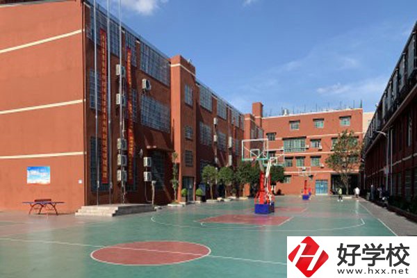 長沙市英藍(lán)中等職業(yè)學(xué)校怎么樣？有沒有官網(wǎng)？
