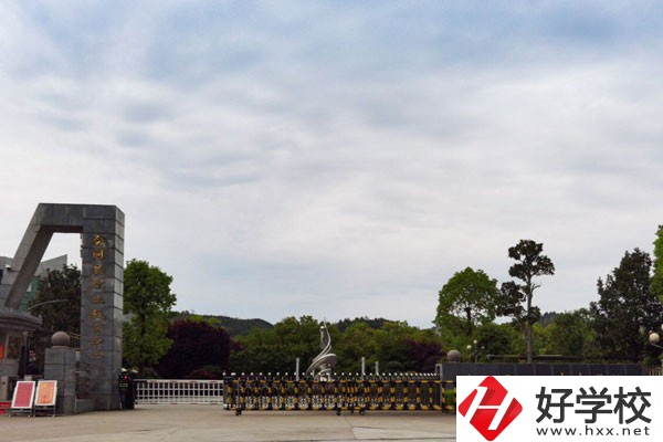 會同縣職業(yè)中專學校怎么樣？開設了哪些專業(yè)？