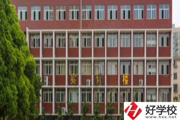 湖南工業(yè)貿(mào)易學(xué)校的移動(dòng)商務(wù)專(zhuān)業(yè)怎么樣？