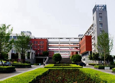 潛江職業(yè)教育中心2024年學(xué)費(fèi)多少？貴嗎？